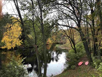 300 Newmarket Rd, Durham, NH 03824 - photo 2