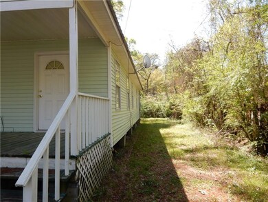 RIGHT SIDE OF HOUSE, SATELLITE DISK