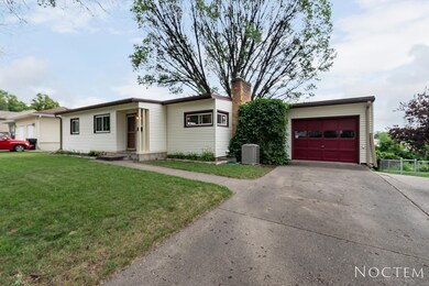905 N Anderson St-3