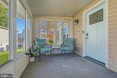 7515 Schooner Ln, Middle River, MD 21220 - photo 5