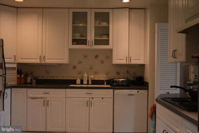 942 Dead Run Dr, McLean, VA 22101 - photo 7