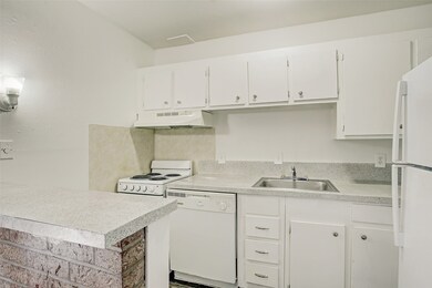 2322 Dunlavy St, Houston, TX 77006 - photo 7