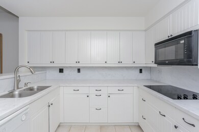 283 Litchfield Ln, Houston, TX 77024 - photo 7