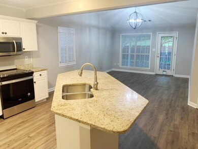 Kitchen-Greatroom