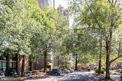 11400 Washington Plaza W unit 103, Reston, VA 20190 - photo 5