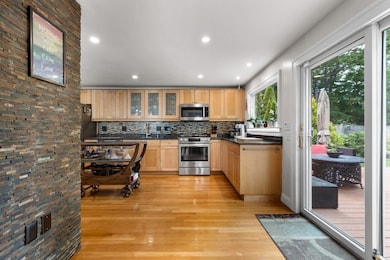 83 Payson Rd, Chestnut Hill, MA 02467 - photo 7