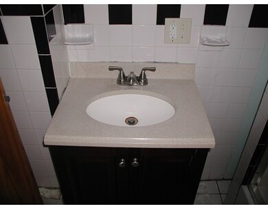 18 Elizabeth St, Lynn, MA 01905 - photo 6