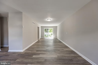 207 W Edgewater Way, Newark, DE 19702 - photo 3