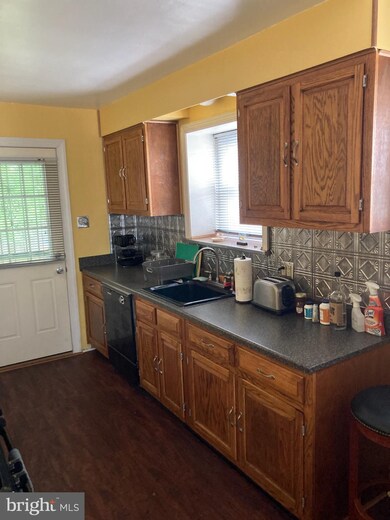 27 E Providence Rd, Lansdowne, PA 19050 - photo 5