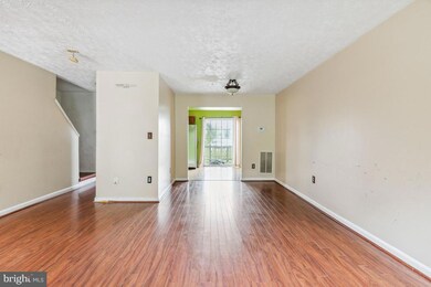 6906 Diamond Ct, District Heights, MD 20747 - photo 4