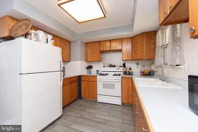 79 N Read Ave, Runnemede, NJ 08078 - photo 5