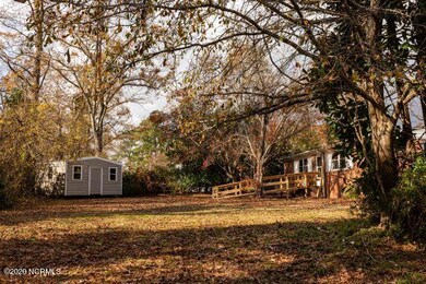 393 Maple St, Jacksonville, NC 28540 - photo 2