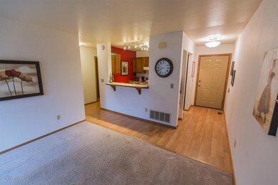 Condo LR 3