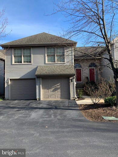 171 Crescent Dr, Hershey, PA 17033 - photo 2