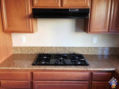 unlisted-address, Palmdale, CA 93552 - photo 4