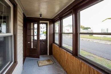 38 Chase St, Pawtucket, RI 02861 - photo 7