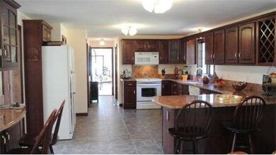 13 Jencks Rd, Milford, MA 01757 - photo 5