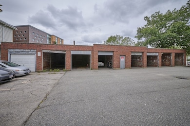 52 Babcock St unit 6, Brookline, MA 02446 - photo 4