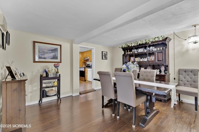 Diningroom 18 Pine