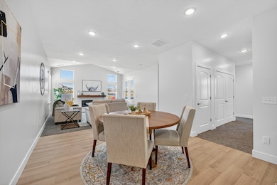 1481 N Saratoga View Ln unit B, Saratoga Springs, UT 84045 - photo 5