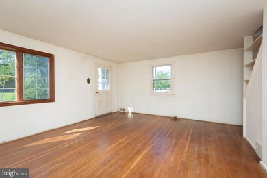 200 Montgomery Ave, Oreland, PA 19075 - photo 2