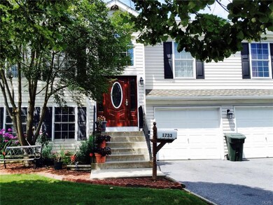 1733 Easthill Dr, Bethlehem, PA 18017 - photo 2