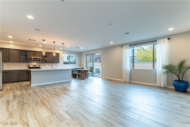 8049 Red Rock Crest St, Las Vegas, NV 89166 - photo 4