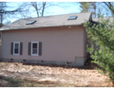 861 Pleasant St, Rochdale, MA 01542 - photo 4