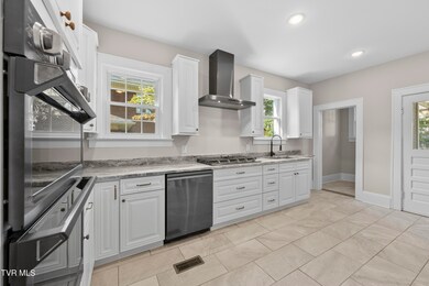 1224 7th Ave, Bristol, TN 37620 - photo 7