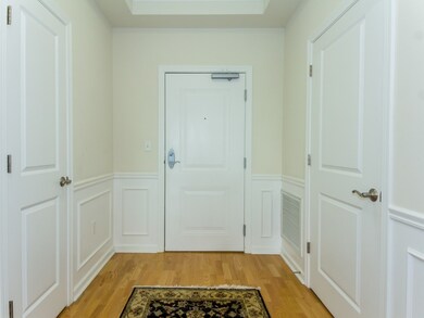 87 Clocktower Dr unit 108, Waltham, MA 02452 - photo 2