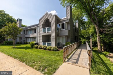 11735 Summerchase Cir unit B, Reston, VA 20194 - photo 2