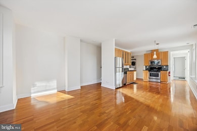 5449 Ridge Ave unit 2, Philadelphia, PA 19128 - photo 3