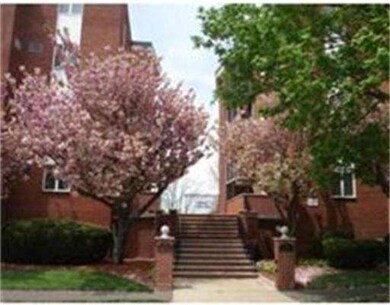 33 Lodgen Ct unit 3D, Malden, MA 02148 - photo 2