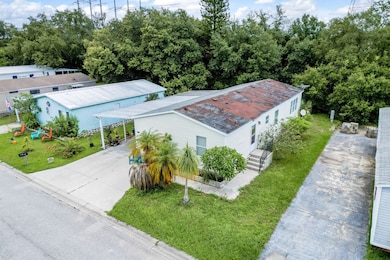 8831 Barcin Cir unit 94, Riverview, FL 33578 - photo 2