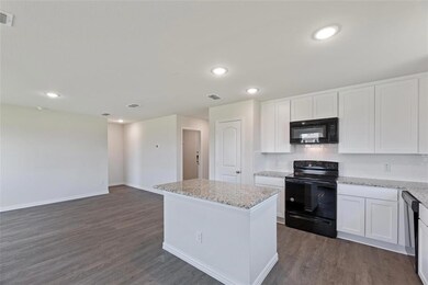 7649 Vineyard Dr, Abilene, TX 79606 - photo 6