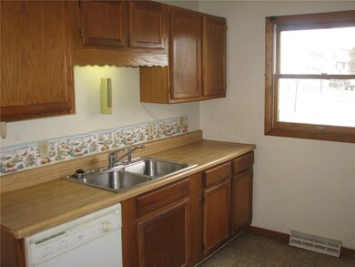 27 1/2 City View Pkwy, Johnston, RI 02919 - photo 5
