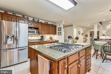 845 Stonington Way, Arnold, MD 21012 - photo 2