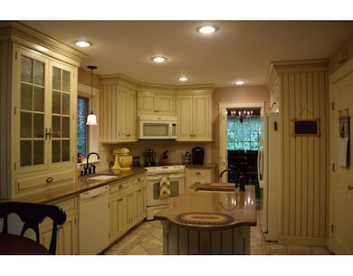 2 Elliott Dr, Charlton, MA 01507 - photo 7