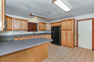 15266 Towerwood Dr, Conroe, TX 77306 - photo 7