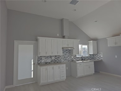 403 E 131st St, Los Angeles, CA 90061 - photo 7