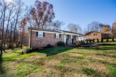 235 W Debbie Ln, Statesville, NC 28625 - photo 3