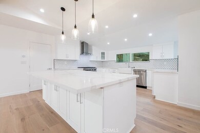 20510 Dumont St, Woodland Hills, CA 91364 - photo 5