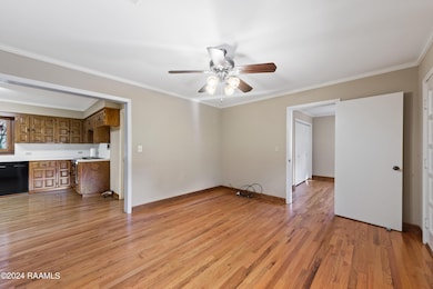 801StCharles-10