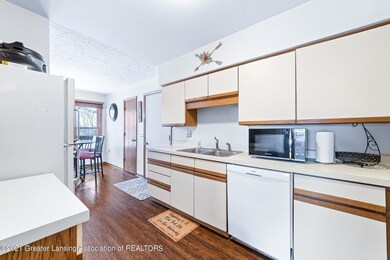 6-web-or-mls-Home-Exposure-2811-Trudy-14