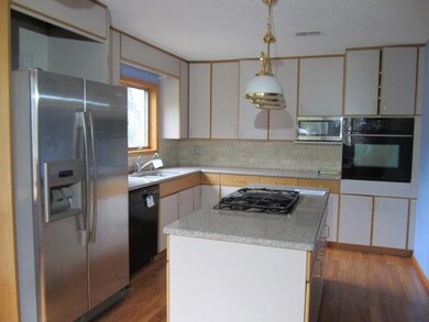 11763 Undercliff St NW, Coon Rapids, MN 55433 - photo 3