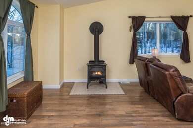 Living Room_DMD_3752-SMALL