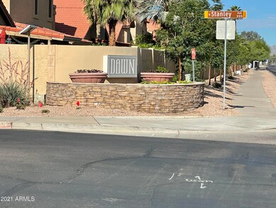 877 N Kenneth Place, Chandler, AZ 85226 - photo 6