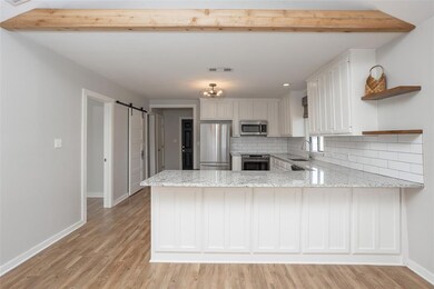 401 Thompson Ln, Lipan, TX 76462 - photo 6