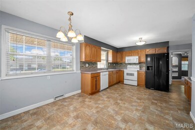 613 S Jefferson Ave, Union, MO 63084 - photo 5