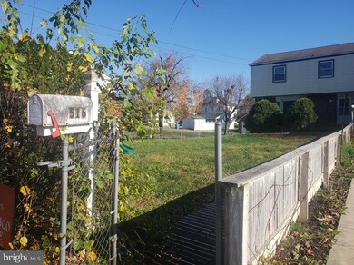 516 Lemon St, Pottstown, PA 19464 - photo 2